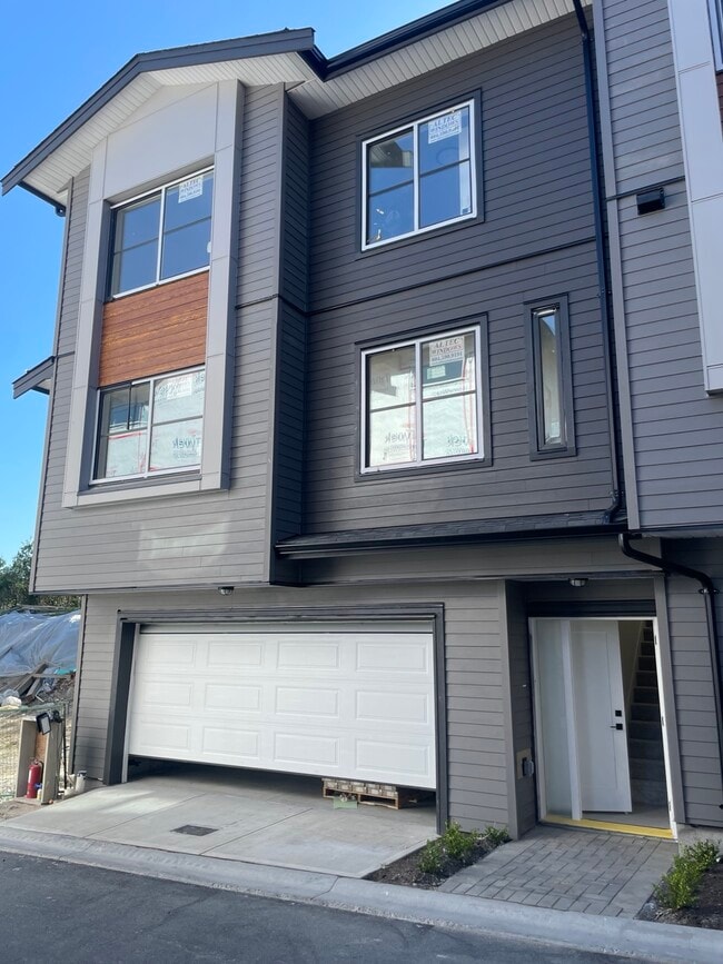 Building Photo - 7895 162 St