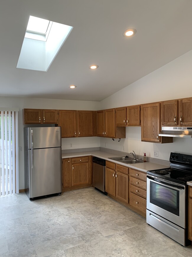 Photo - 1745 Embassy West Dr Unit 3