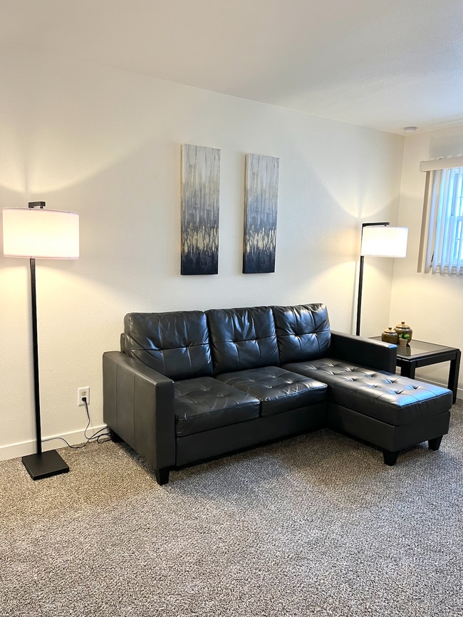 Photo - 626 27th St N Unit 626