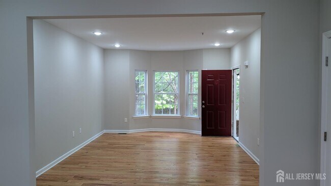 Photo - 120 Forest Dr