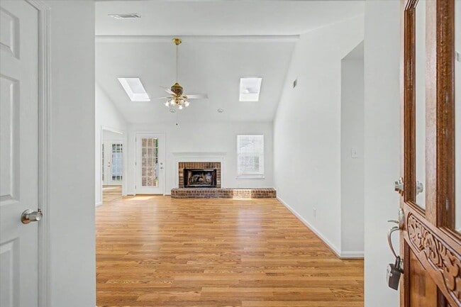 Photo - 4 Bed/2 Bath Updated Home in Richmond Heights