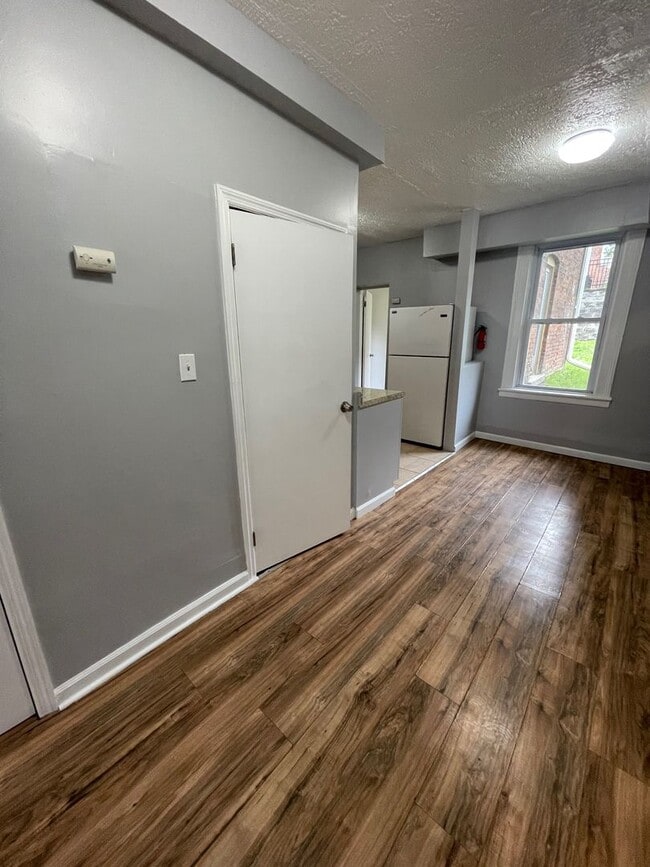 Photo - 47 Johnston St Unit 1