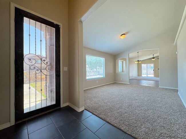 Photo - 10925 Coyote Ranch Ln