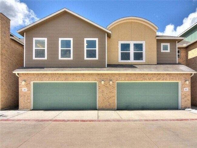 Photo - 213 Bridgeford Dr Townhome