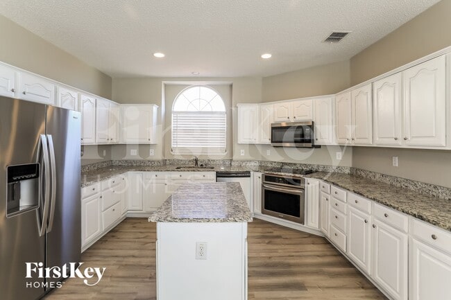 Photo - 5210 Orlando Cir