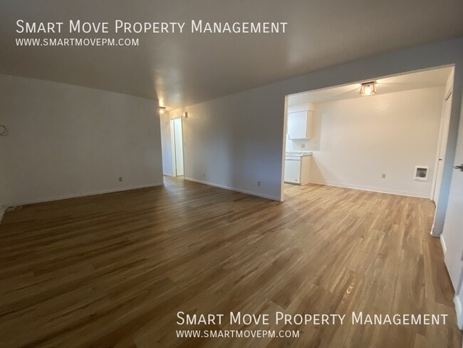 Photo - 2557 W Targee-