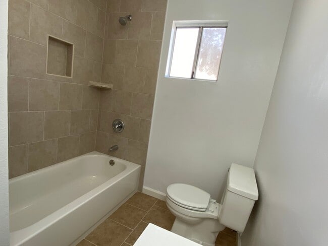Photo - 4225 Parkwood Ct Unidad 4