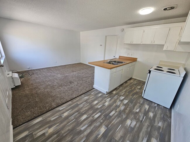 Photo - 1 Bedroom 1 Bath Triplex Unit in Los Molinos! Unit #3