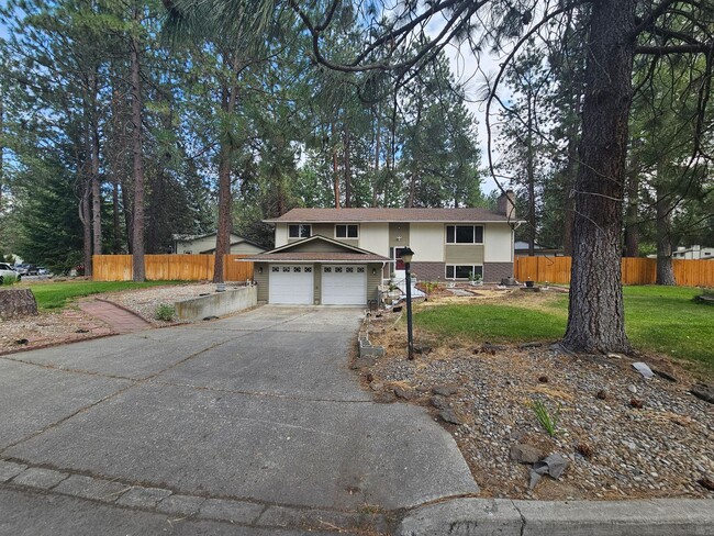 Building Photo - Beautifully Home in the Valley
