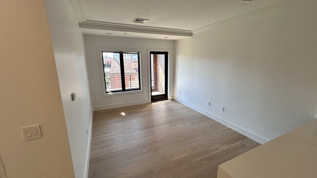 11 Lothrop St Unidad 506