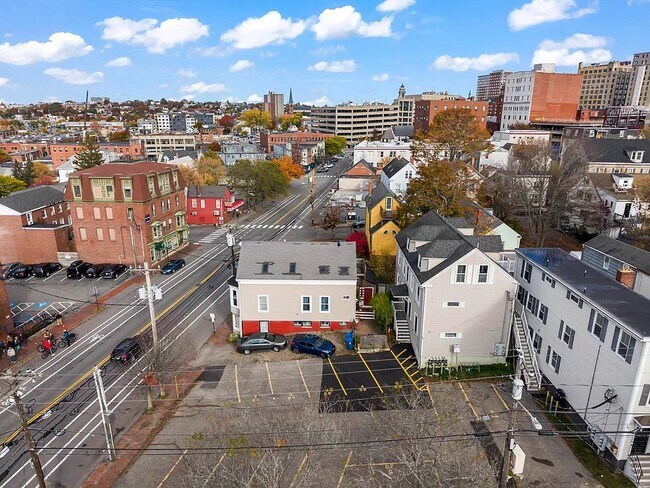 58 Portland St Unit 109