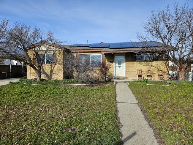 Building Photo - 5380 S 4420 W Unit 1