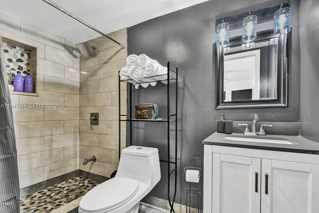 Photo - 4722 SW 5th St