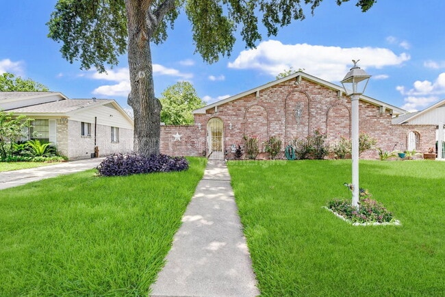 Photo - 10526 Huntington Way Dr