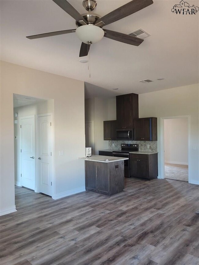 Photo - 1506 Hursh Ave