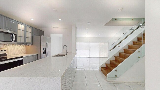 Photo - 8212 NW 8th Pl