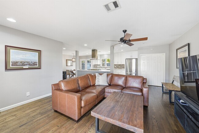 Photo - 2626 Willowby Dr