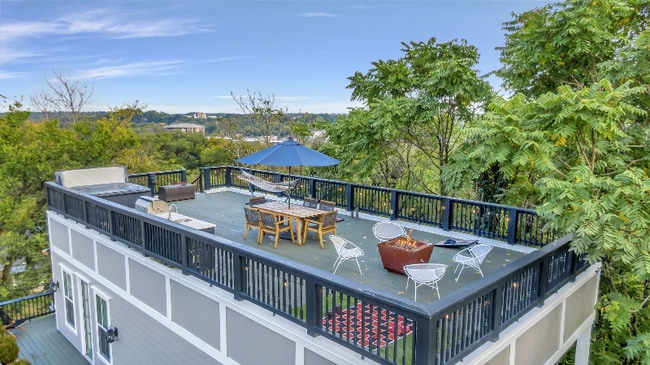 Photo - 805 S 19th St