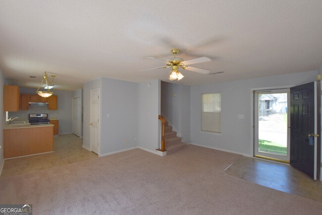 Photo - 147 S Fairfield Dr