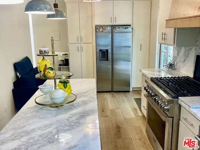 Photo - 11323 Mississippi Ave