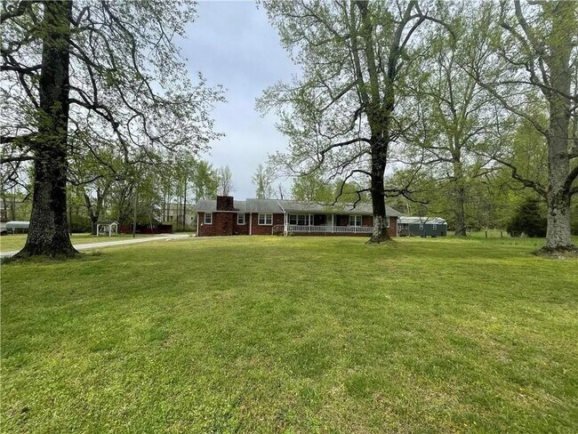 Building Photo - 3633 Loganville Hwy SW