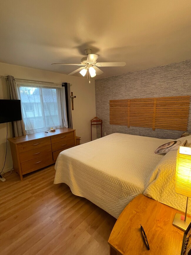 Photo - 54 N Walbridge Ave