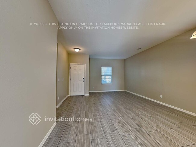 Photo - 18619 W Sanna St