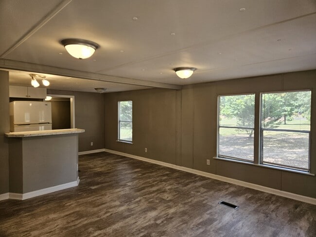 Photo - 3252 Colham Ferry Rd