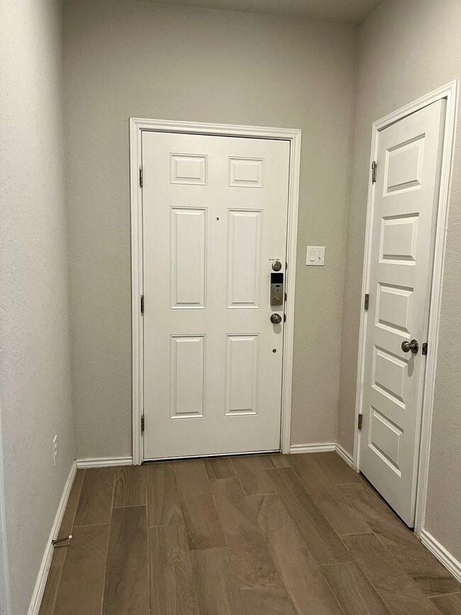 Photo - Charming 3/2 conveniently located to Lackland, Toyota, Palo Alto & Texas A&M San Antonio!