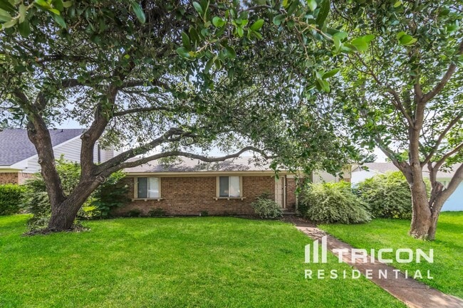 Building Photo - 2625 Sam Houston Dr Rental