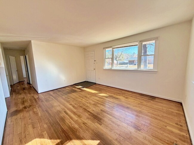 Photo - 3 Bedroom Brick Rancher in North Chesterfield