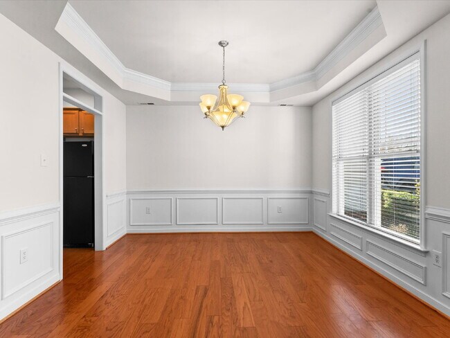 Photo - 709 Abbey Village Cir