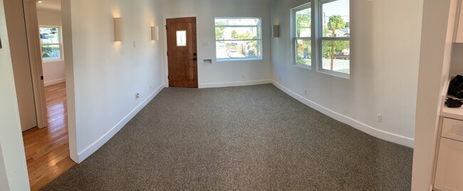 Photo - 771 W Oliver St Unit Upper