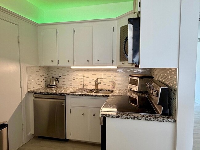 Photo - 5700 NE 22nd Way Unit 3293