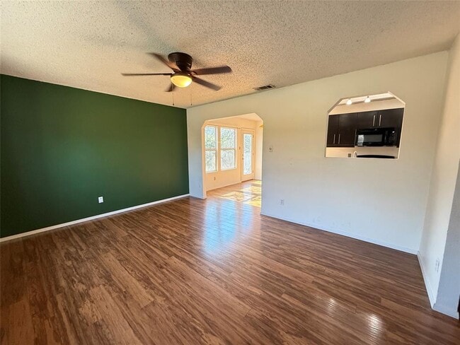 Photo - 6200 Boxcar Run