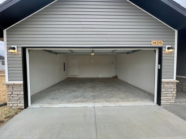 Photo - Make this beautiful modern home yours!!