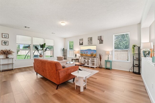 Photo - 4306 Lake Cypress Cir