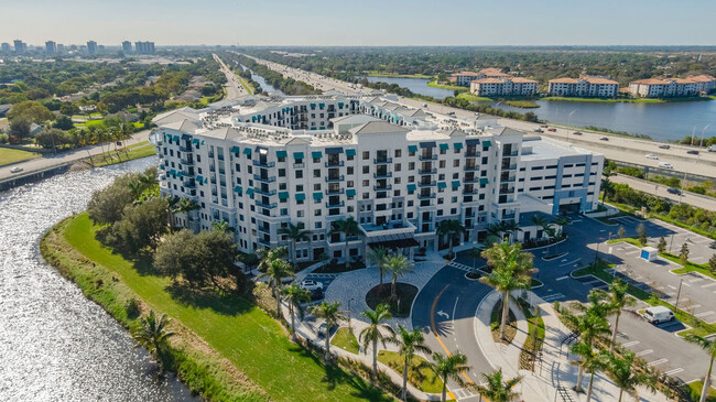 Photo - Riverstone Palm Beach Apartments