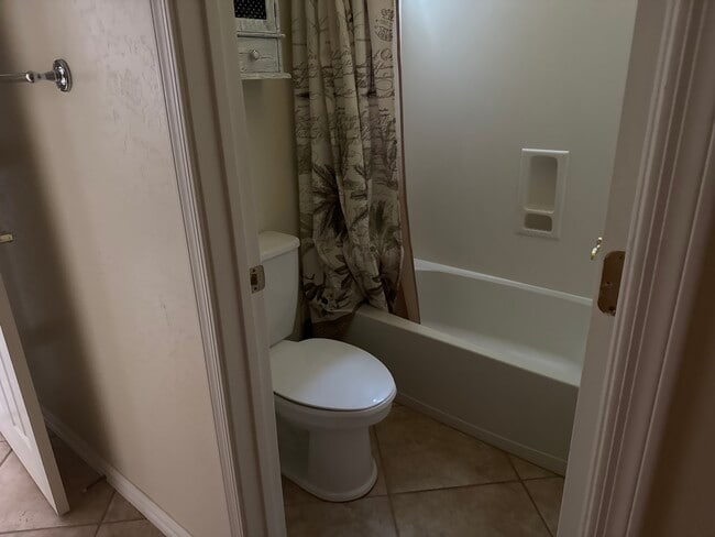 Photo - Modern Shared Home with Private Rooms & Full Amenities