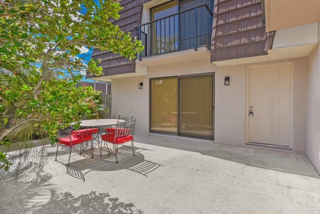 Photo - 2018 20th Ct