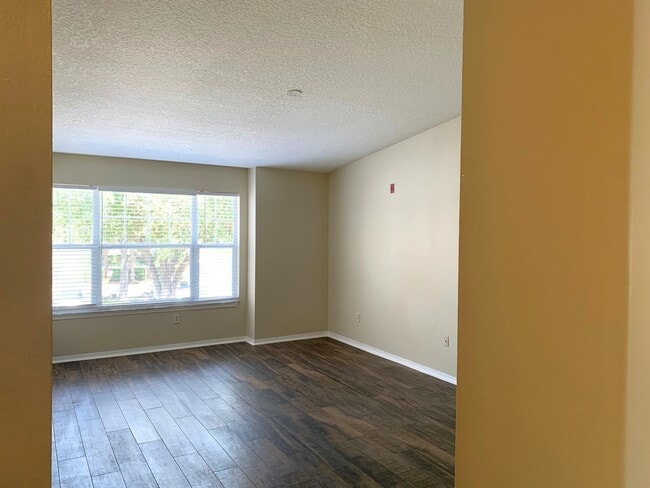 Photo - 19207 Harbour Vista Cir