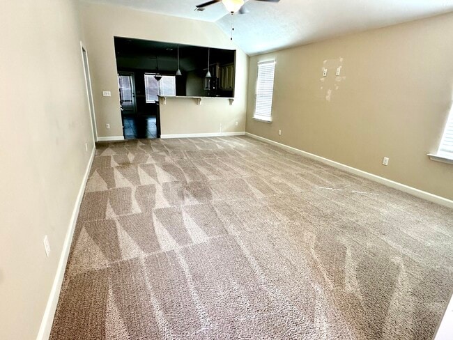 Photo - 822 Goodale Dr