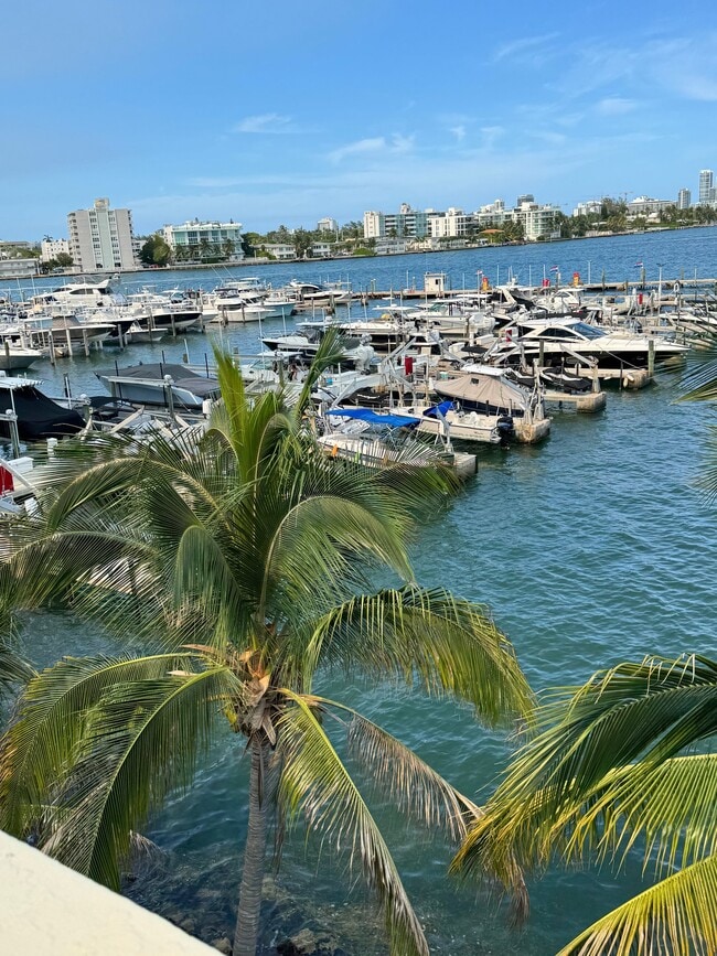 Photo - 7601 E Treasure Dr Unit 717