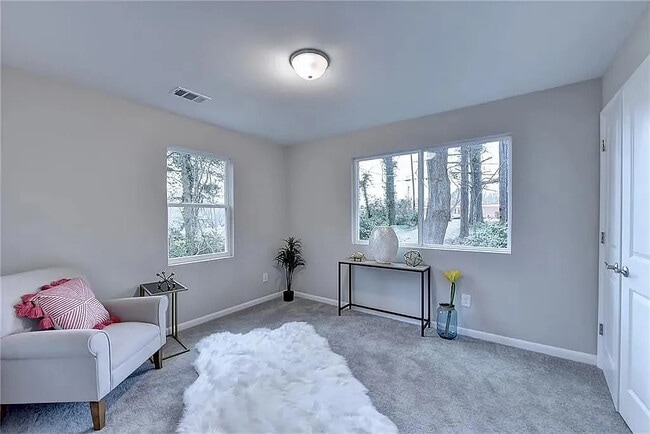 Photo - 3331 Midway Rd