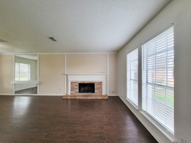 Photo - 12010 Roan Dr