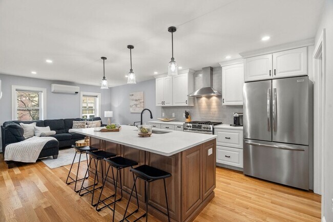 Photo - 510 Medford St