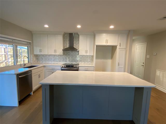 Photo - 2032 Kings Rd