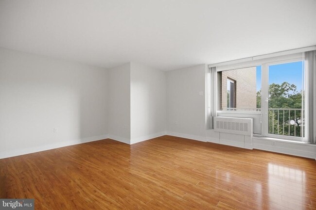 Building Photo - 800 4th St SW Unit S503