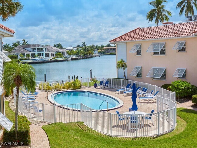 Building Photo - 3070 Gulf Shore Blvd N Unit 209 Rental