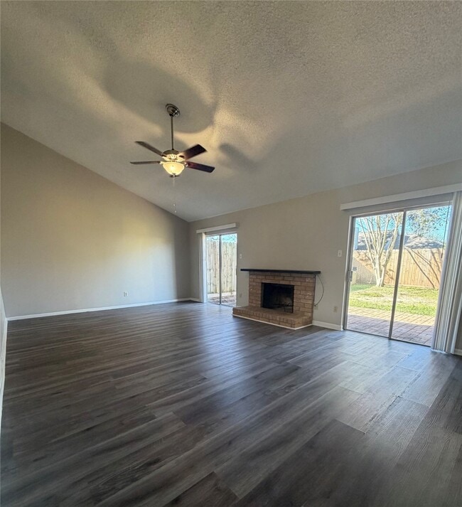 Photo - 2406 Lively Ln